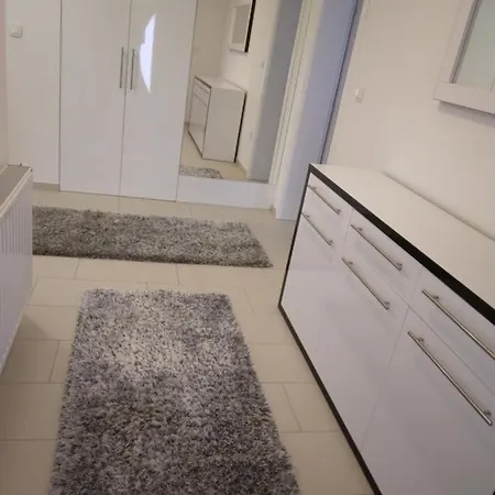 Derek アパート *